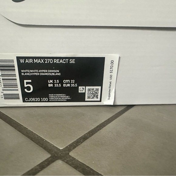 Nike Women's Air Max 270 React SE White and Neon Orange Sneakers size 5 NWOT - Picture 4 of 5